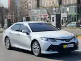 Toyota Camry, 2018-3