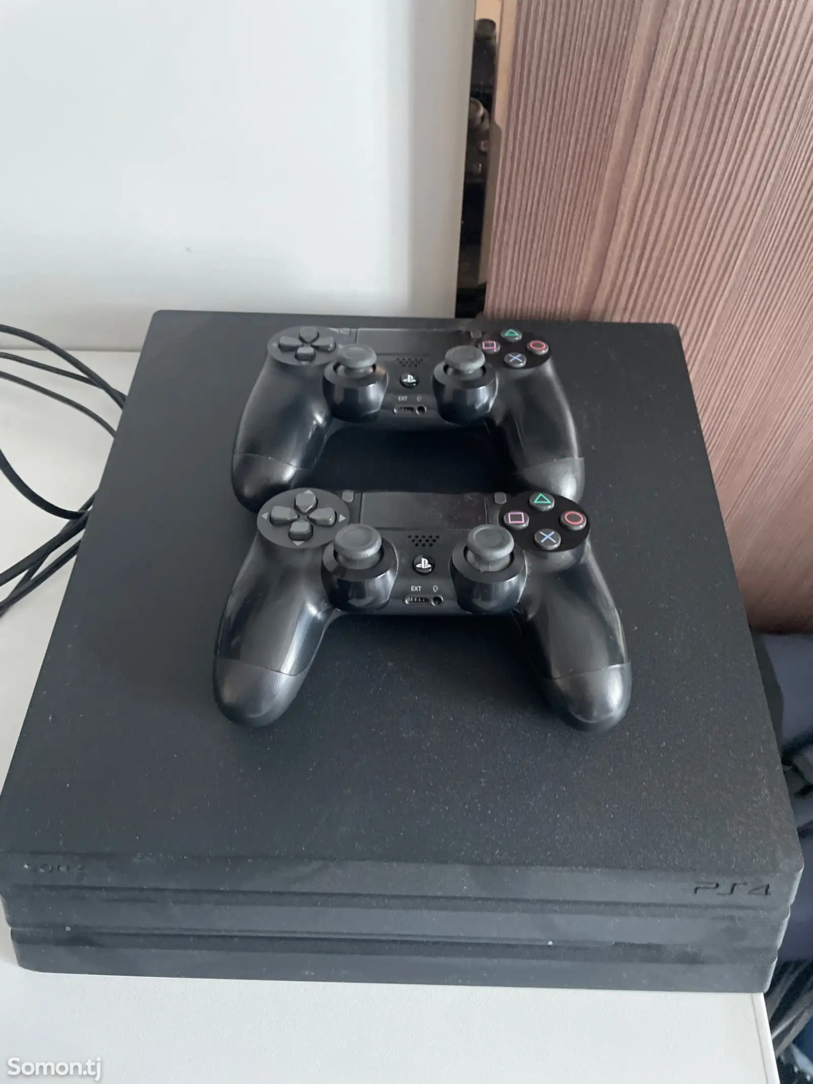 Игровая приставкаSony PlayStation 4 Pro 1tb