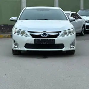 Toyota Camry, 2012