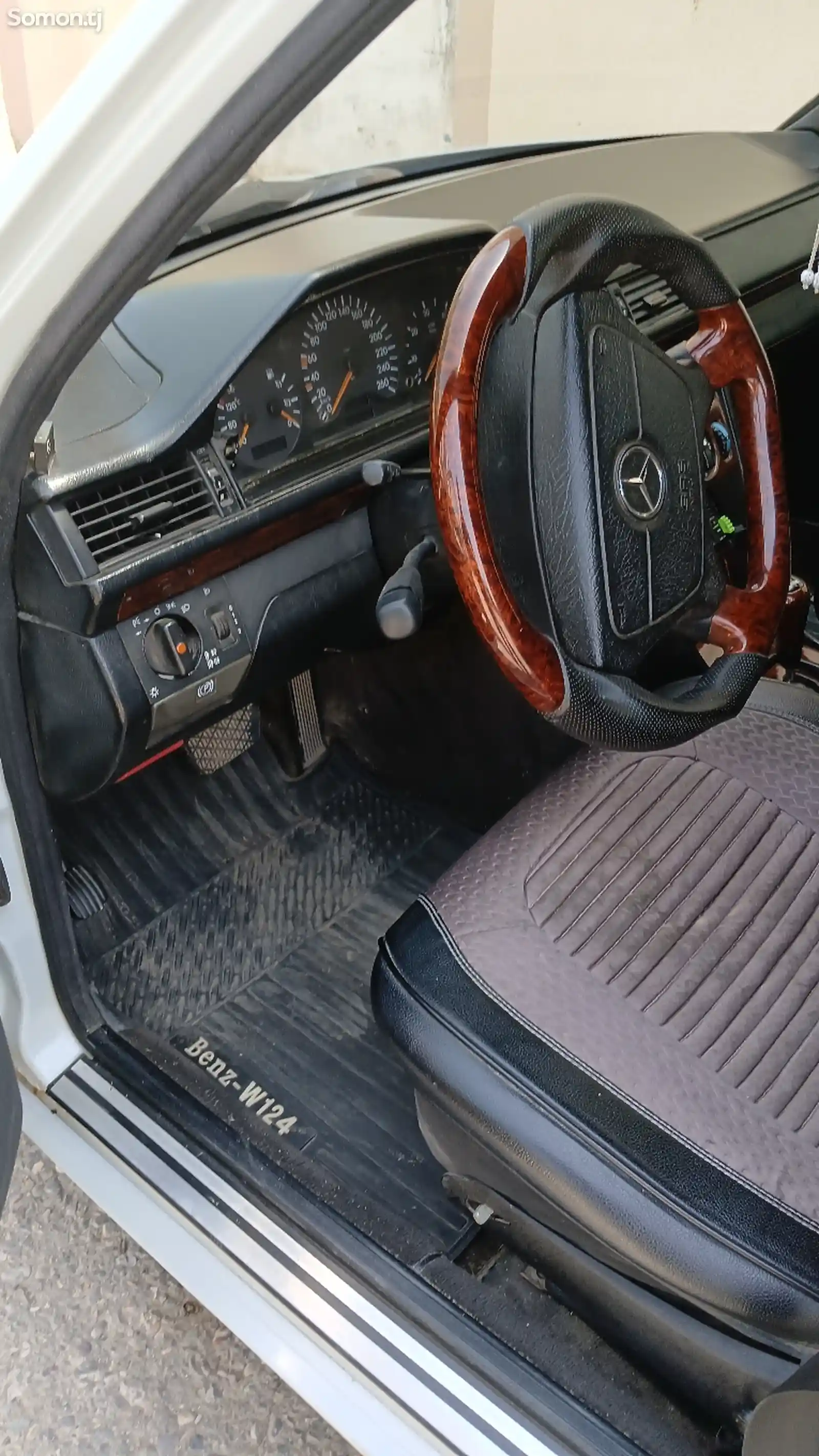 Mercedes-Benz W124, 1995-4