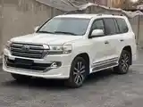 Toyota Land Cruiser, 2011-2