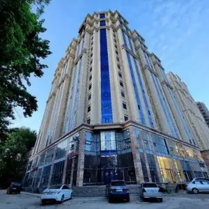 2-комн. квартира, 3 этаж, 75м², кучаи Айни