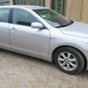 Toyota Camry, 2010