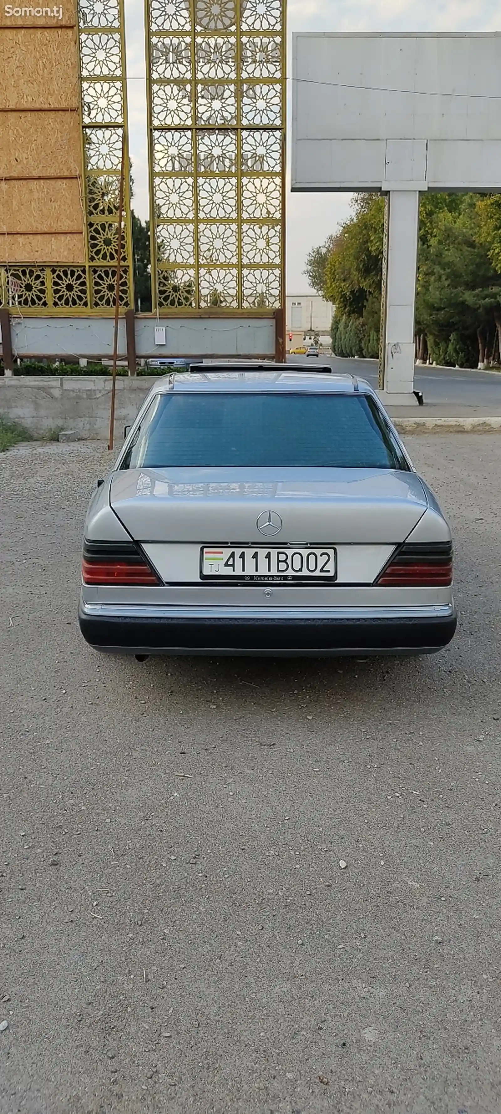 Mercedes-Benz W124, 1993-7