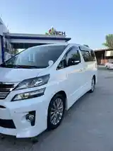 Toyota Vellfire, 2014-4