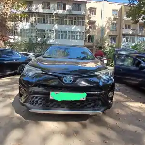 Toyota RAV 4, 2018