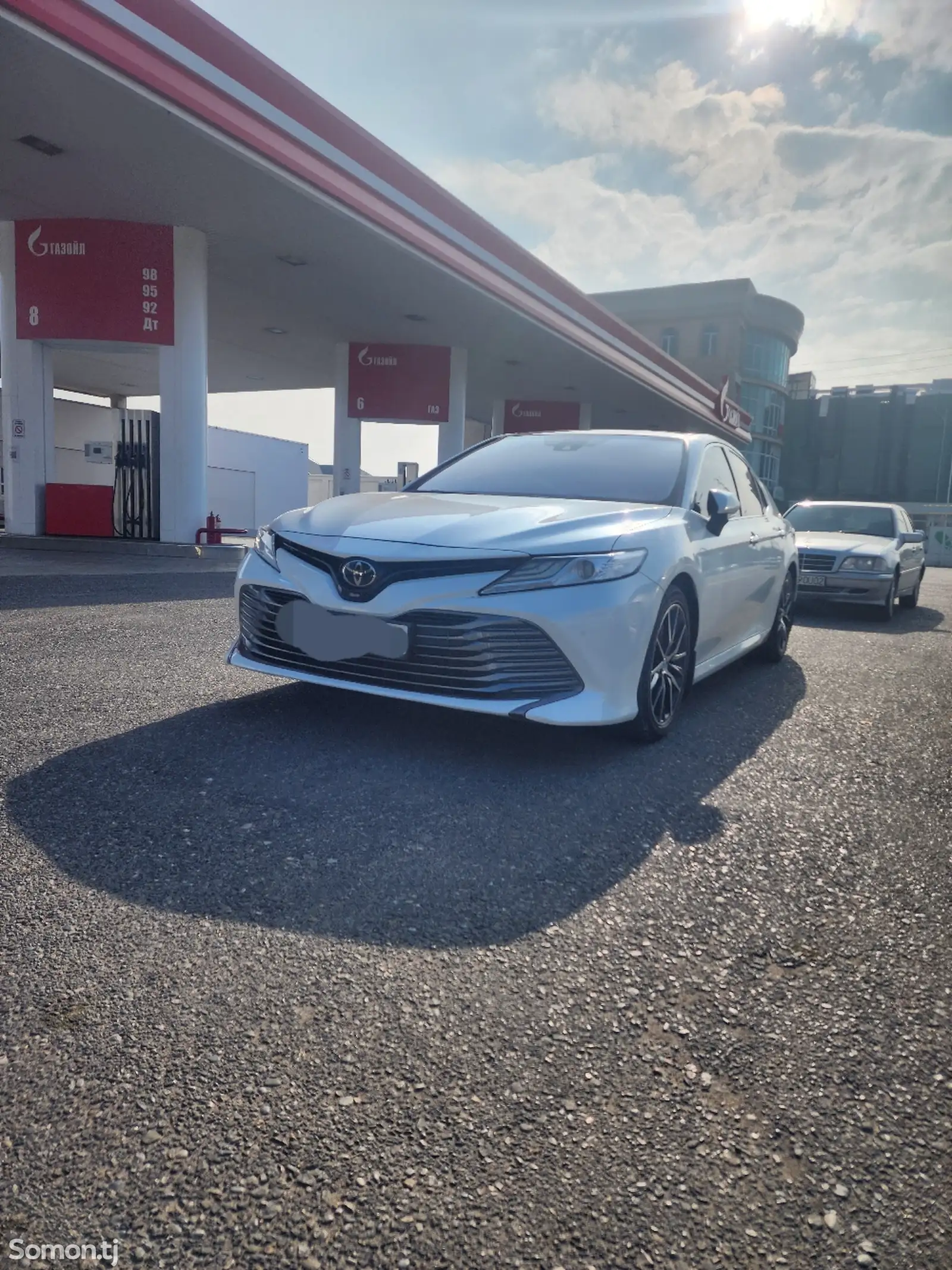 Toyota Camry, 2019-5