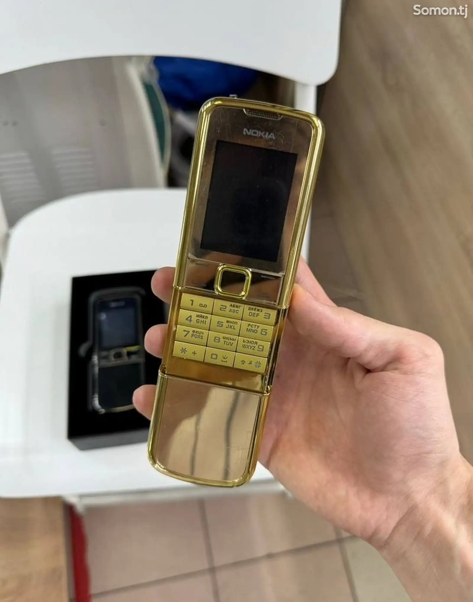 Nokia 8800 gold blk metal-1