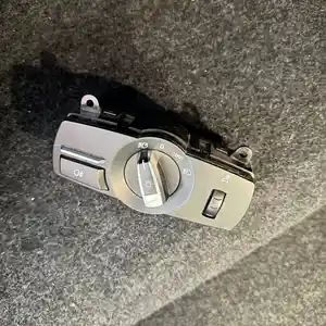 Кнопка переключения фары от BMW F10