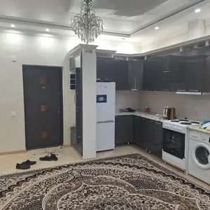 2-комн. квартира, 5 этаж, 65м², Молодежный театр