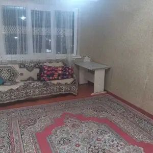 2-комн. квартира, 4 этаж, 60м², 18мкр