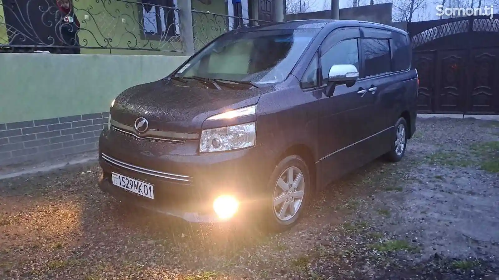 Toyota Voxy, 2009-4