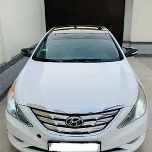 Hyundai Sonata, 2012