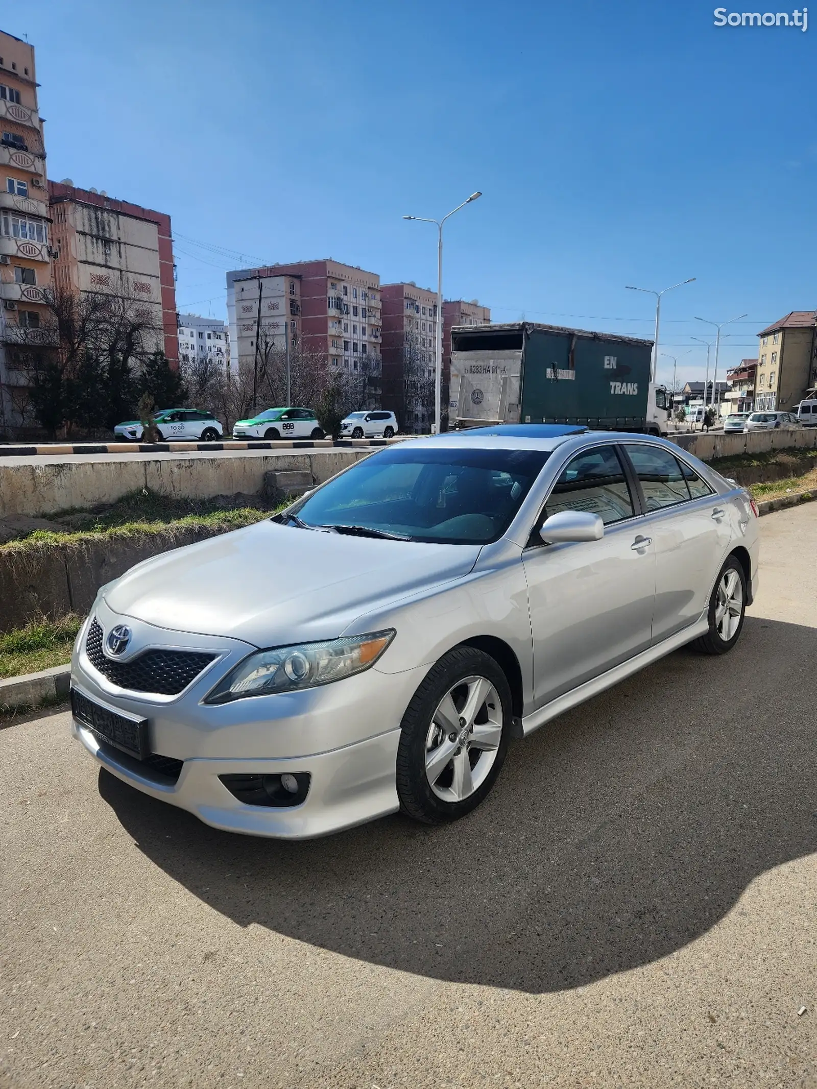 Toyota Camry, 2010-1