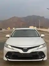 Toyota Camry, 2018-4