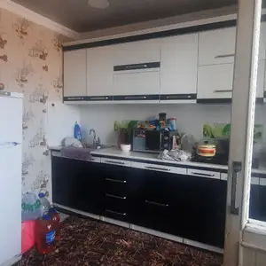 3-комн. квартира, 5 этаж, 70 м², 12мкр