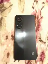 ZTE Blade v40s-2