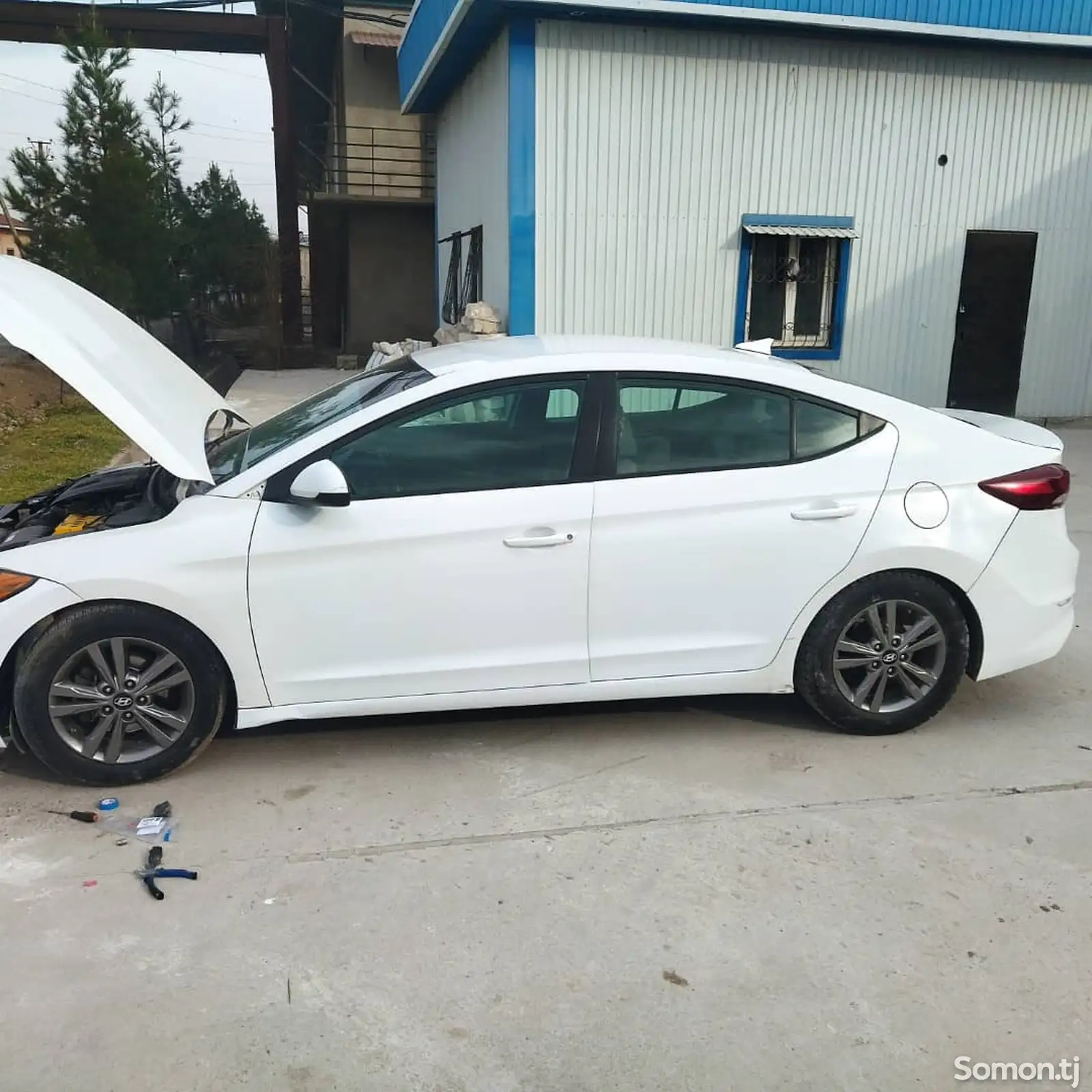 Hyundai Elantra, 2017-1