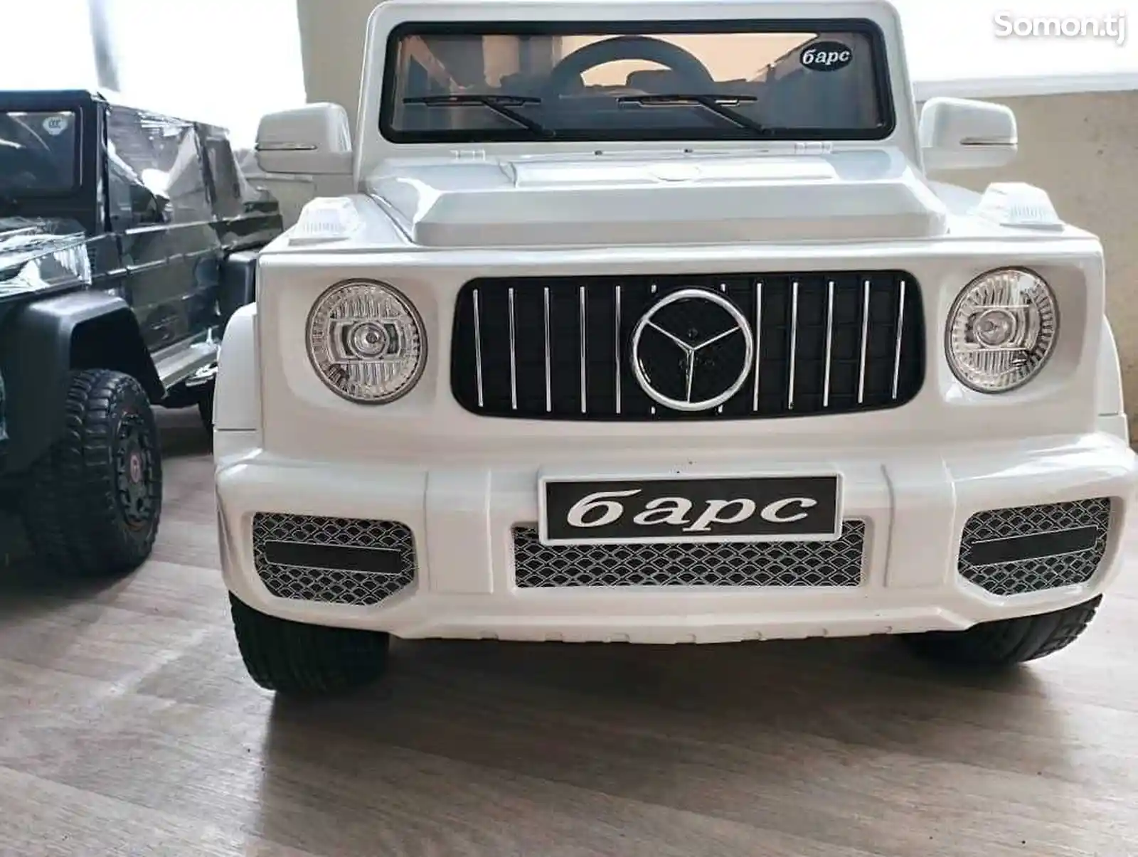 Детский электромобиль Mercedes-Benz G63-3