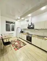 2-комн. квартира, 14 этаж, 60м², Дом печати-5