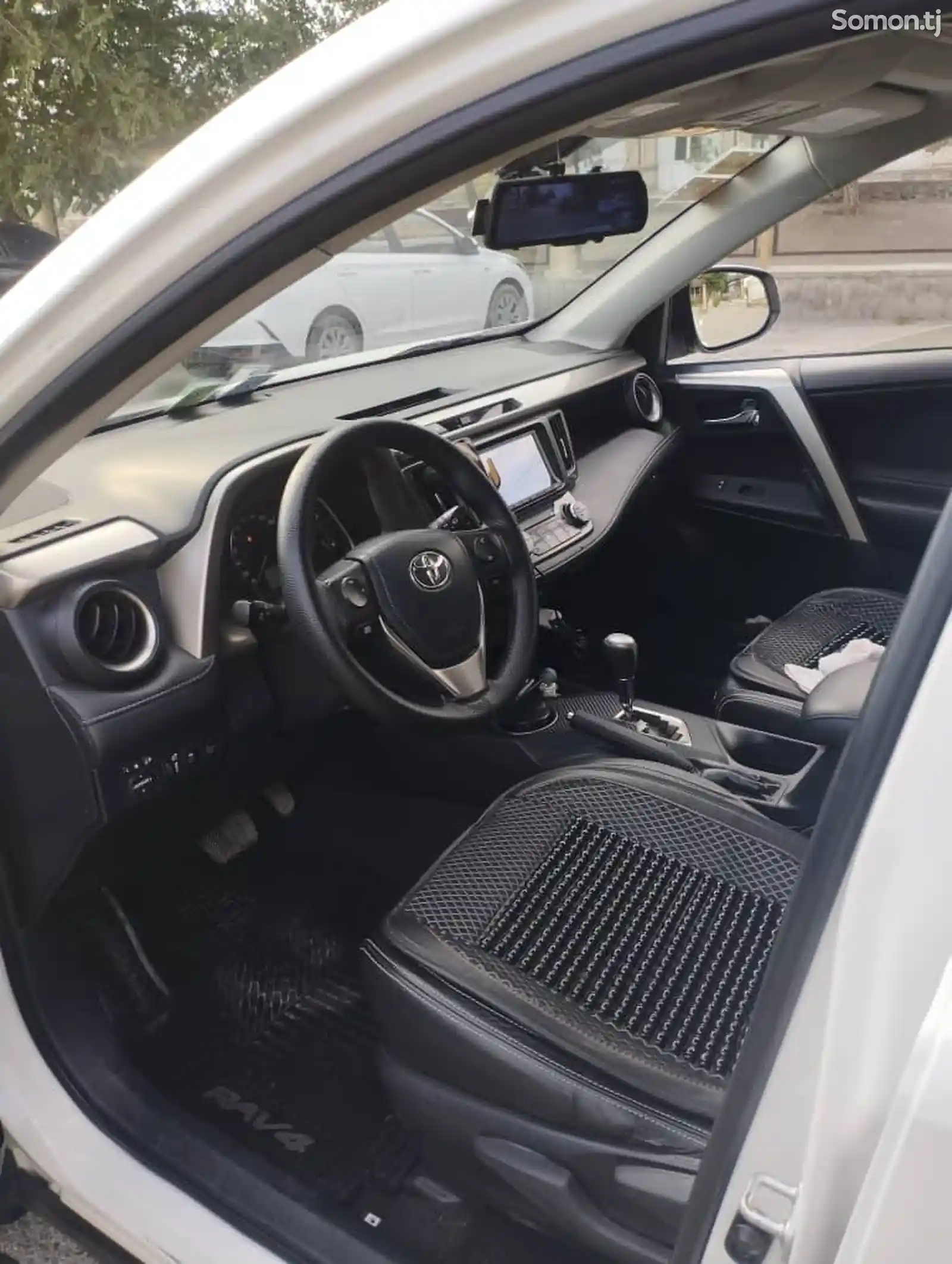 Toyota RAV 4, 2014-8