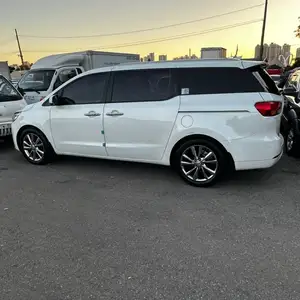 Kia Carnival, 2015