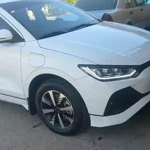 BYD E2, 2024