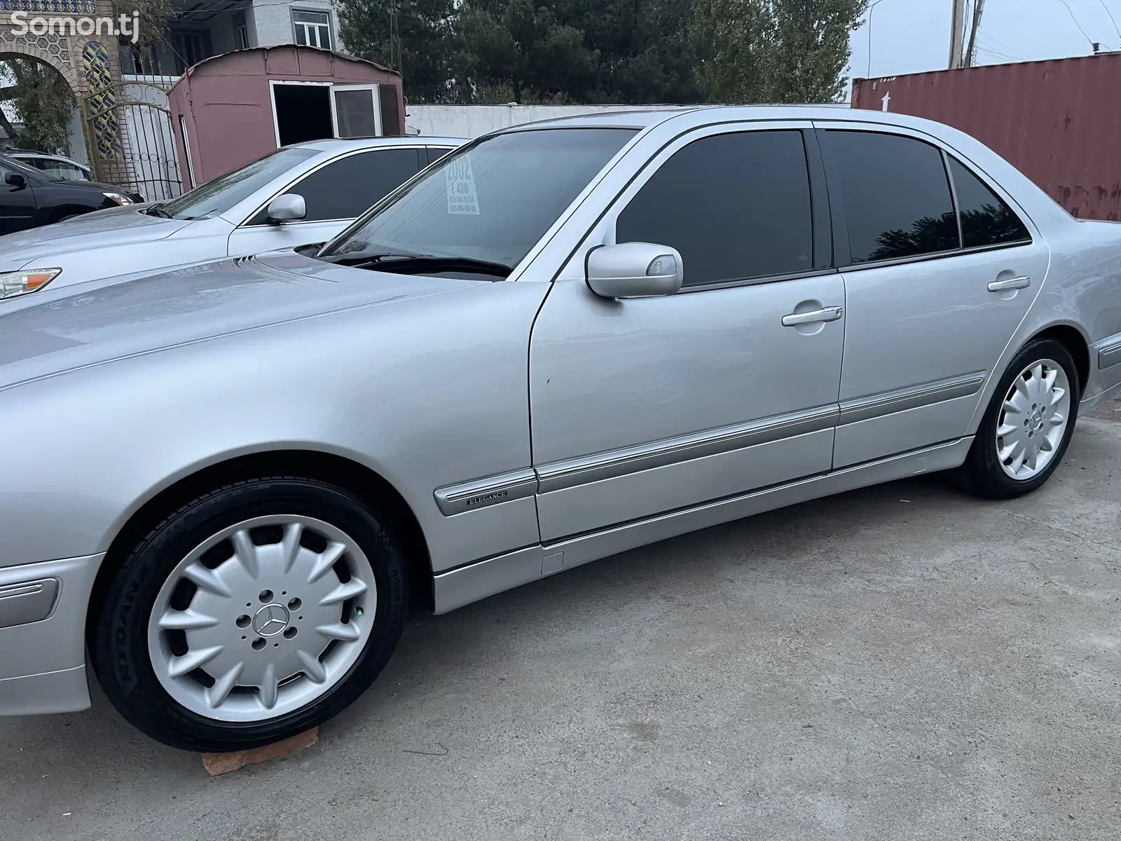 Mercedes-Benz E class, 2002-3