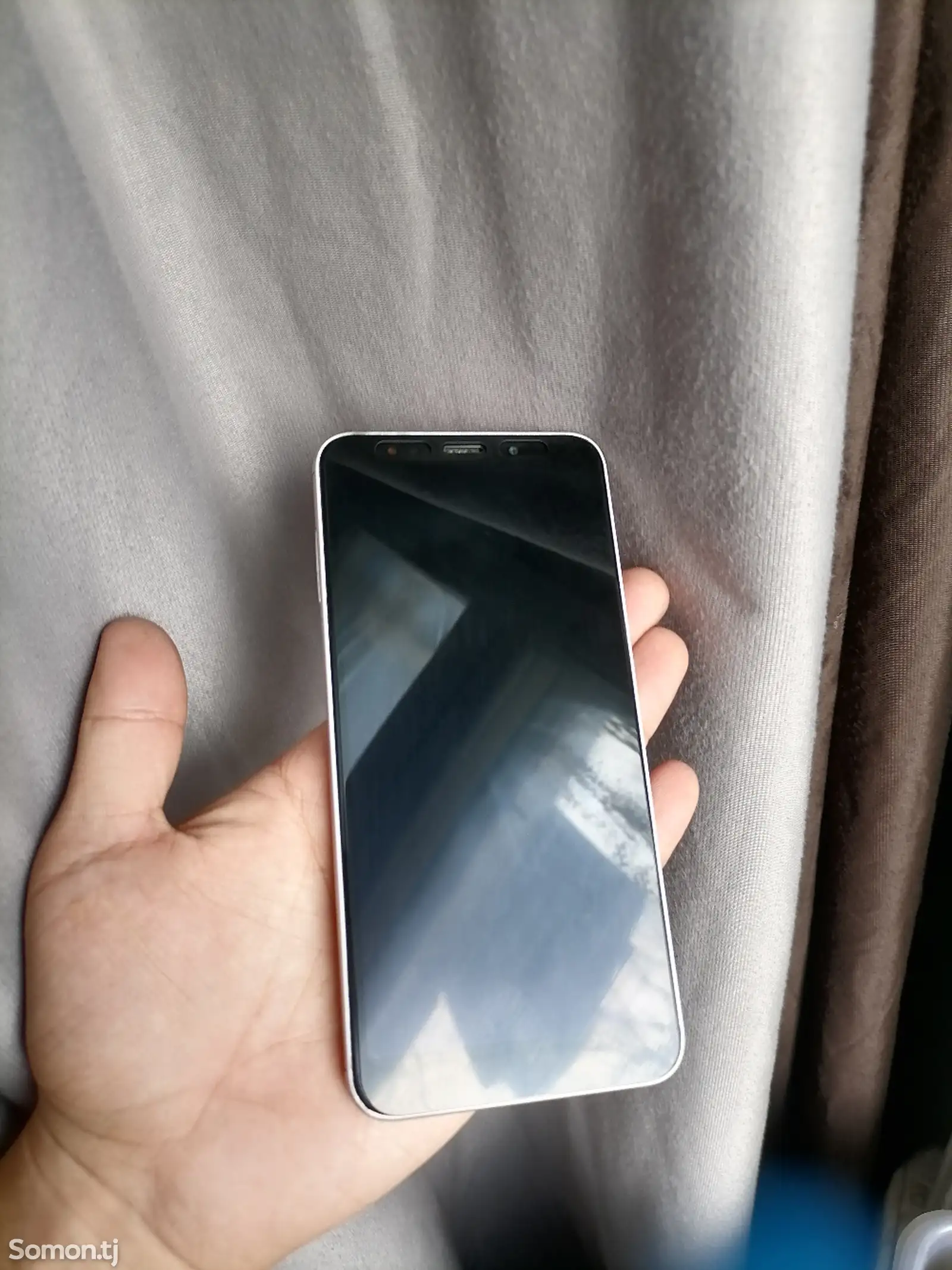 Xiaomi Redmi 5 Plus-1