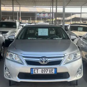 Toyota Camry, 2012