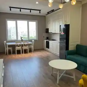 2-комн. квартира, 12 этаж, 75м², И. Сомони