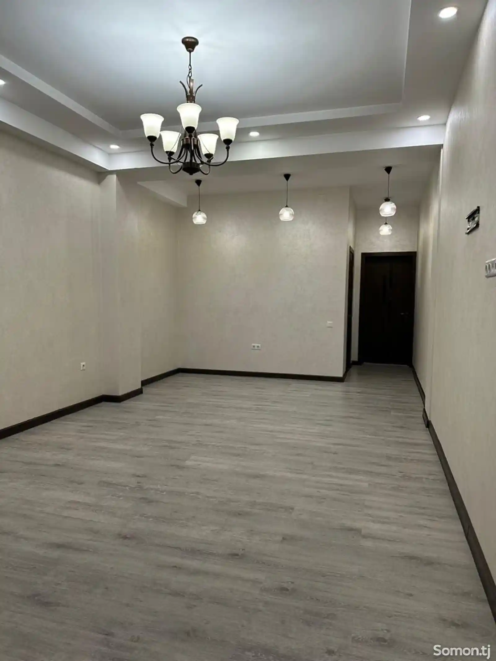 4-комн. квартира, 8 этаж, 140 м², поворот аэропорта-15