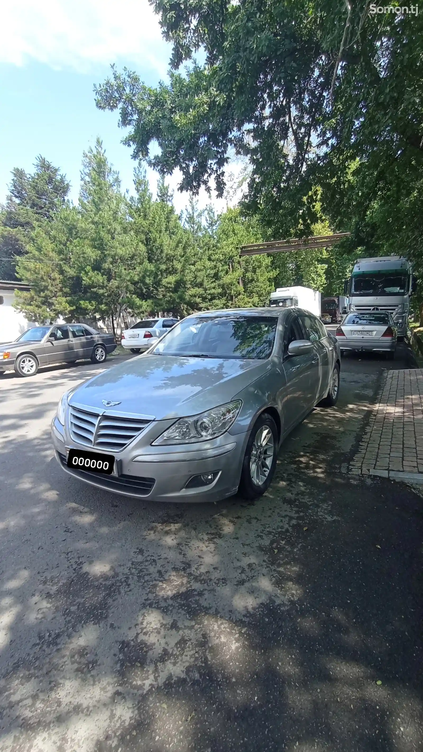 Hyundai Genesis, 2010-1
