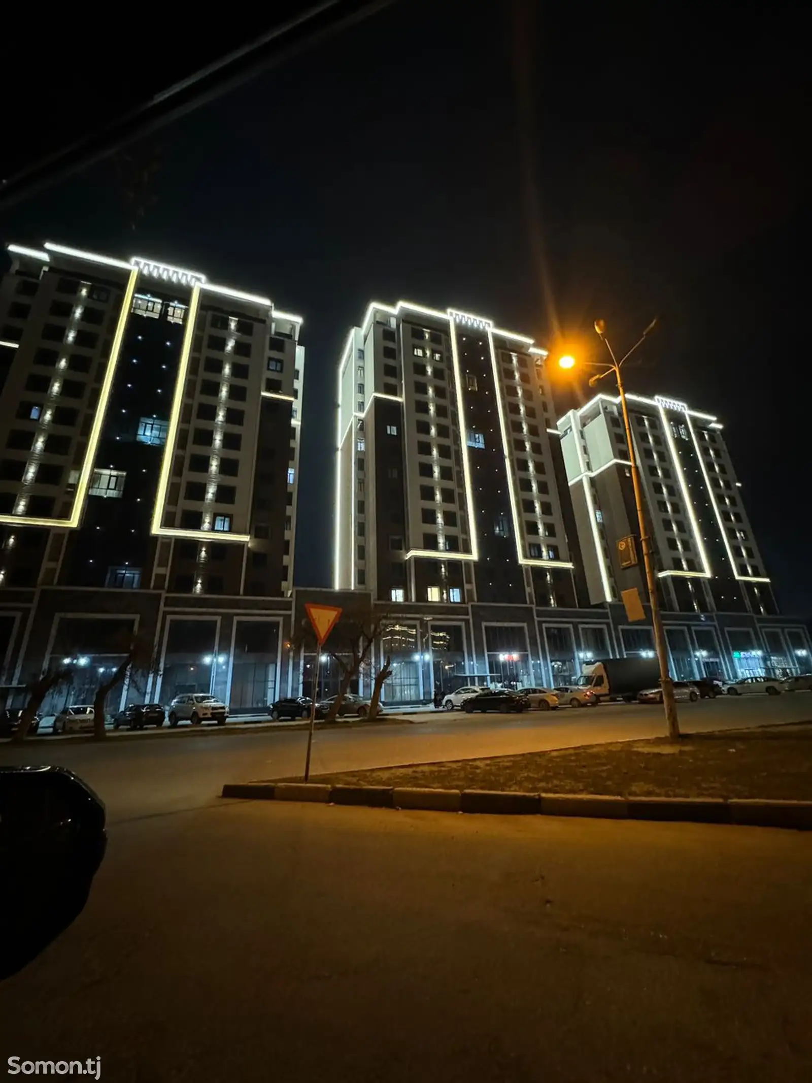 2-комн. квартира, 15 этаж, 58 м², Фирдавси, гостиница Кангурт-1