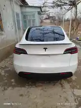 Tesla Model Y, 2021-12