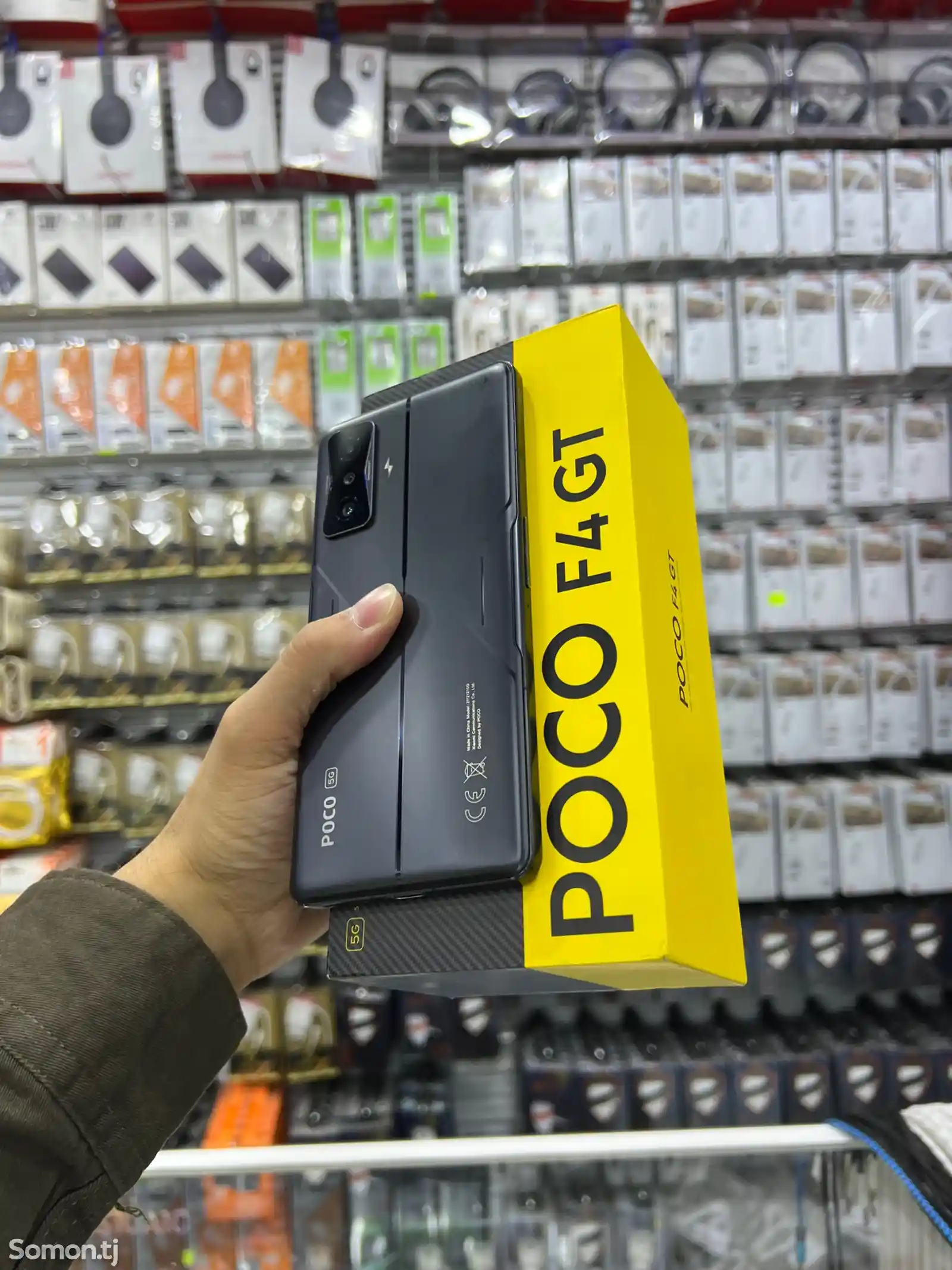 Xiaomi Poco F4 GT-3