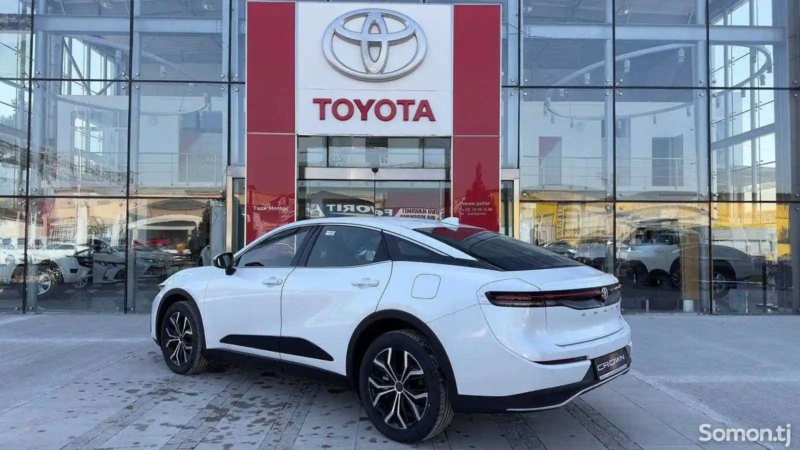 Toyota Crown, 2023-4