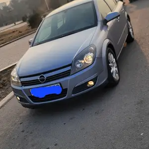 Opel Astra H, 2004