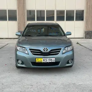 Toyota Camry, 2010