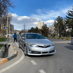 Toyota Camry, 2014