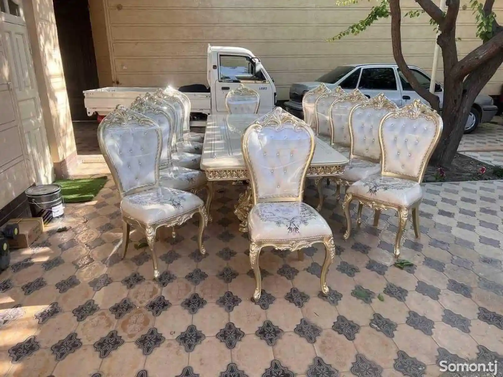Стол и стулья-1