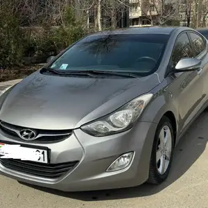 Hyundai Avante, 2011