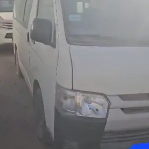 Toyota Hiace, 2017