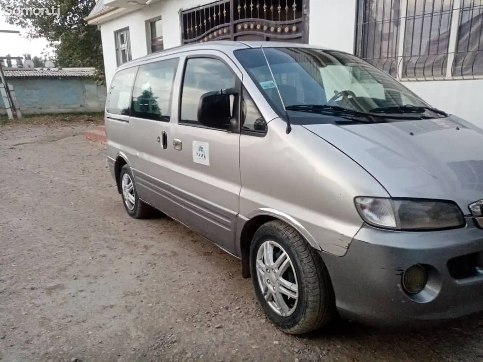 Hyundai Starex , 1999-2