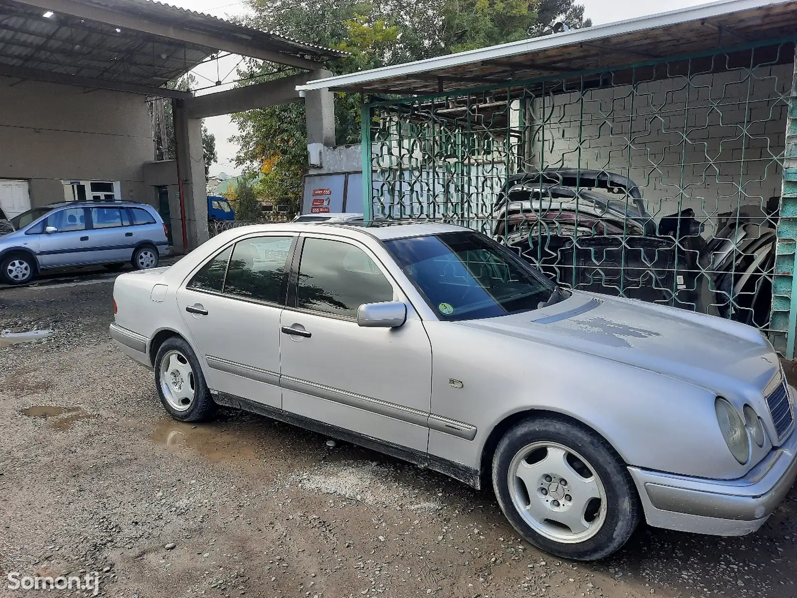 Mercedes-Benz E class, 1998-2