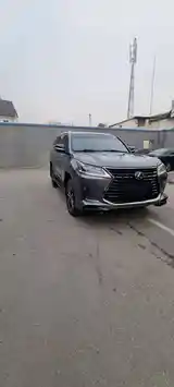 Lexus LX series, 2016-2