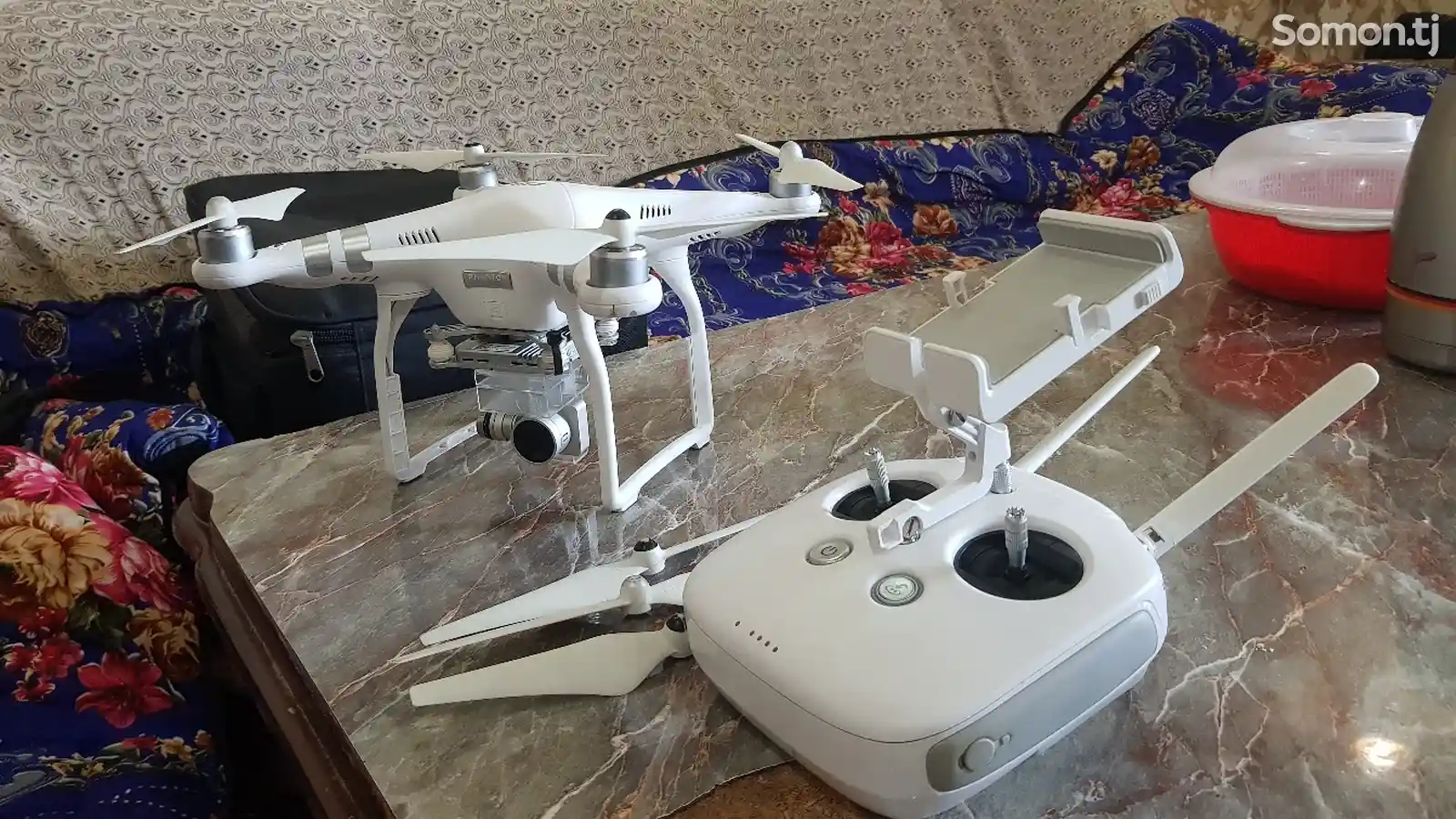 Квадрокоптер dji phantom 3 advanced-1