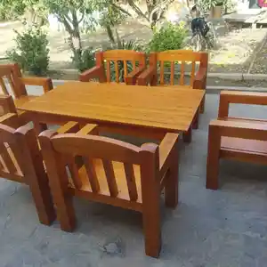 Стол со стульями из дерева на заказ