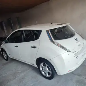 Nissan Leaf, 2016