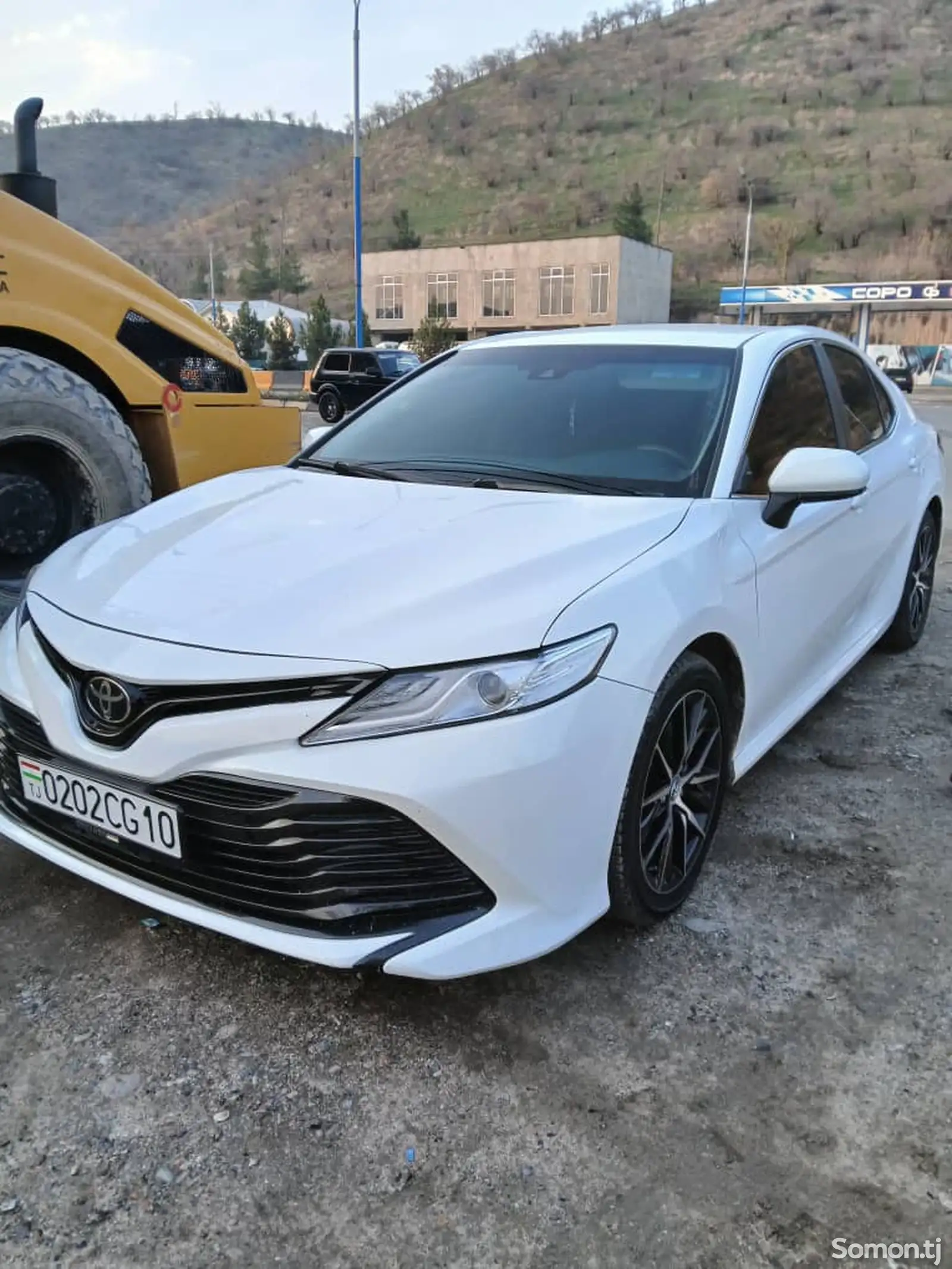 Toyota Camry, 2019-1